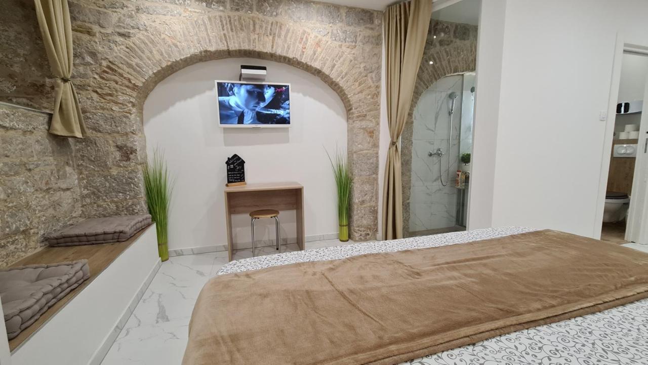 Tales Of Split - 100 Meters From The Seafront Apartment Ngoại thất bức ảnh