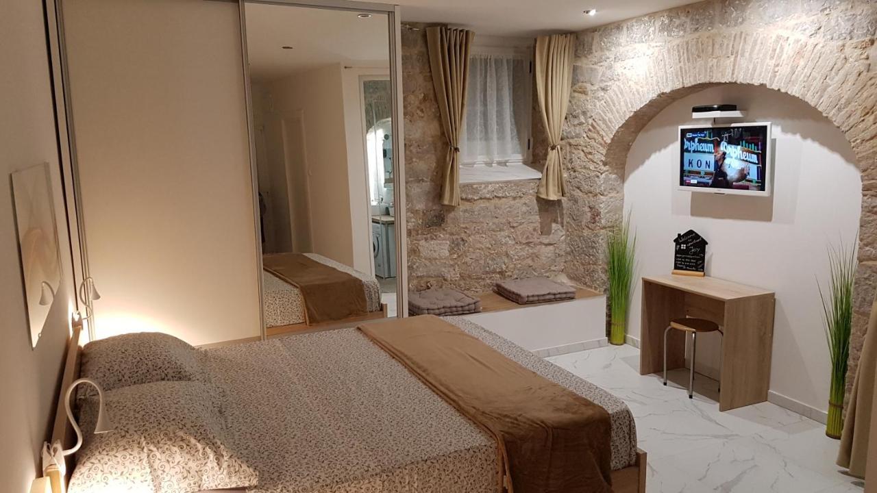 Tales Of Split - 100 Meters From The Seafront Apartment Ngoại thất bức ảnh